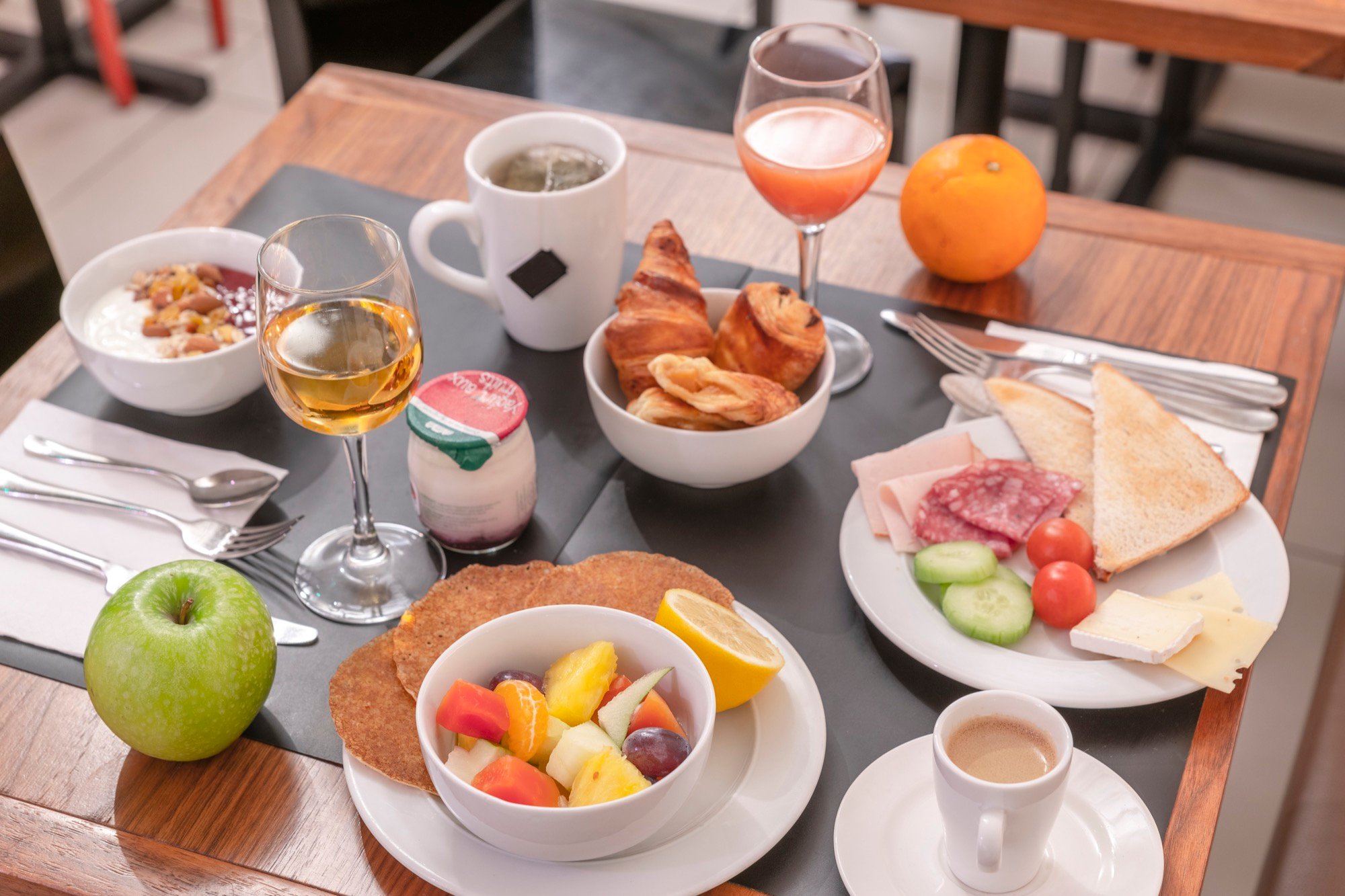 Petitdéjeuner buffet 9Hotel Opéra Paris